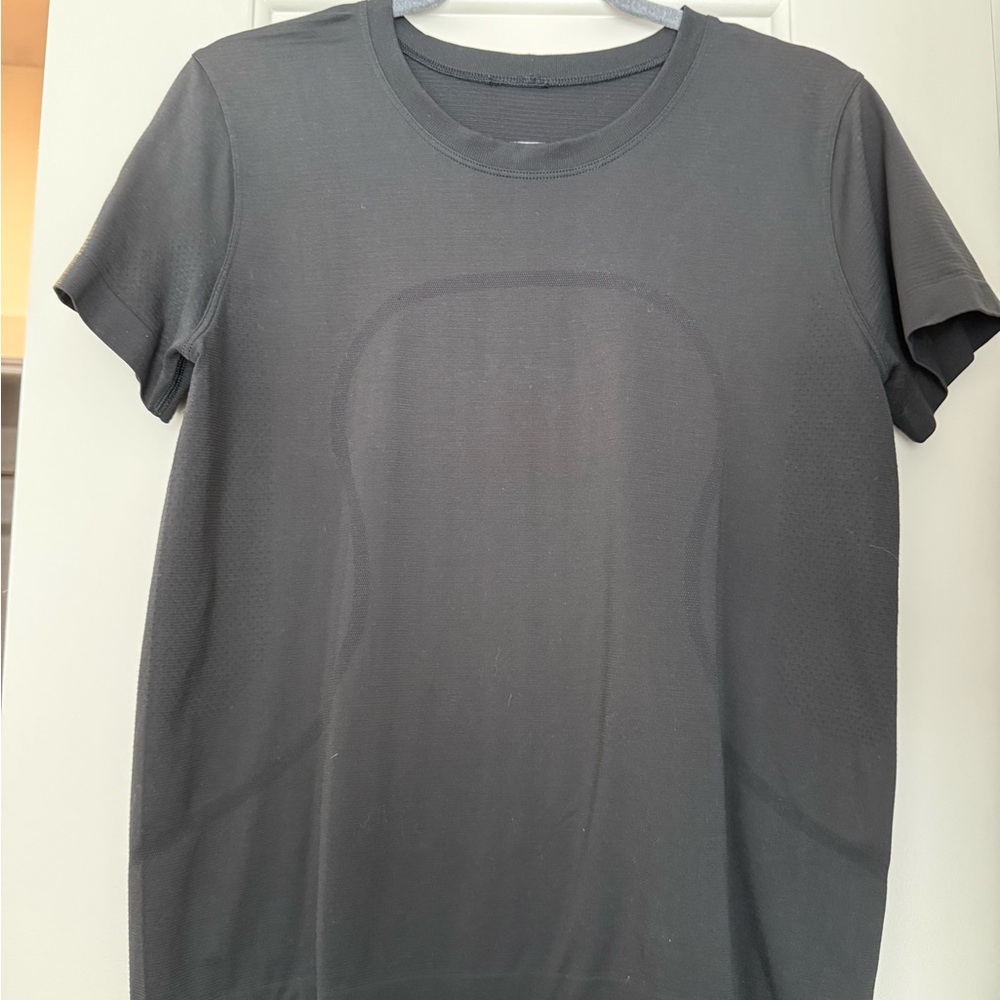 lululemon athletica Charcoal Short Sleeve Tee